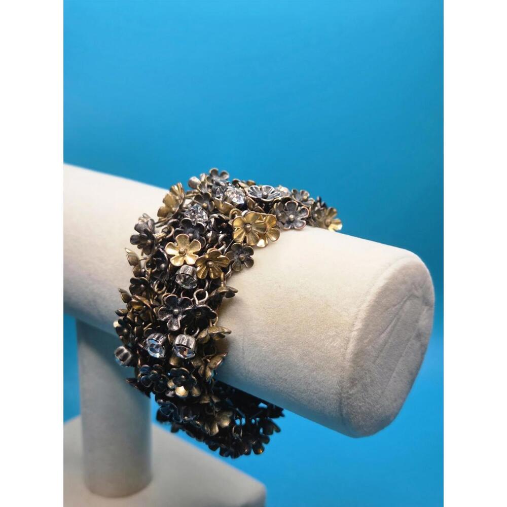 J.Crew Flower Cluster Bracelet Crystal Gold Tone Link Statement Floral Jewelry